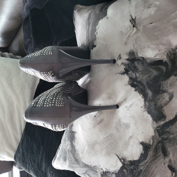 Le chateau 6 inch heels - Picture 4 of 6